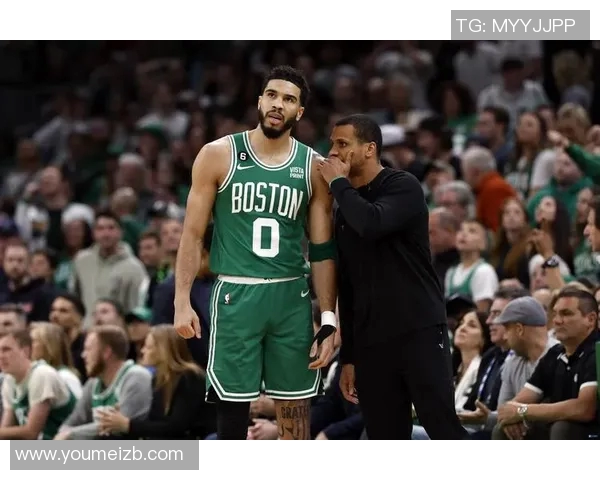 篮网与魔术下半场激战回顾球员表现与战术分析全景呈现