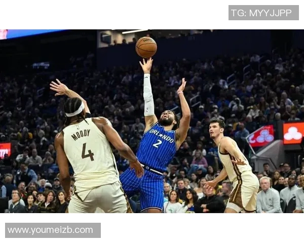 库里三分大赛决赛狂轰20球创纪录荣耀时刻引发全场欢呼