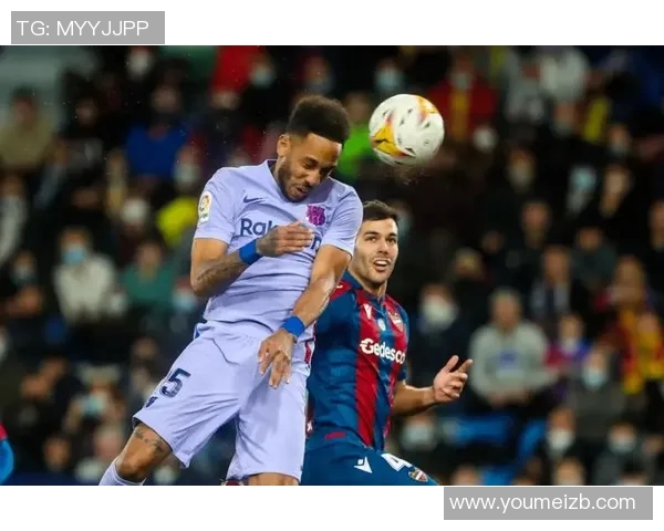 巴萨与拜仁半场较量精彩纷呈谁能在下半场逆转局势