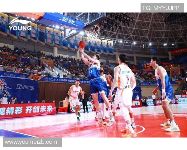 方硕在篮球赛场上的崛起与挑战探索他如何成为球队的核心力量与未来希望 方硕在篮球赛场上的崛起与挑战探索他如何成为球队的核心力量与未来希望