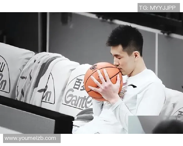 郭艾伦带领中国男篮勇闯国际赛场展现实力与风采的精彩瞬间 郭艾伦带领中国男篮勇闯国际赛场展现实力与风采的精彩瞬间