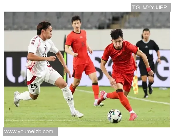 2008东亚杯国足对阵日本的激烈较量与历史意义分析