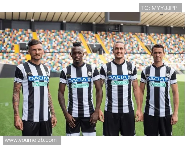 亚特兰大与哥伦布的激烈对决揭示了球队实力的较量与战术的博弈 亚特兰大与哥伦布的激烈对决揭示了球队实力的较量与战术的博弈