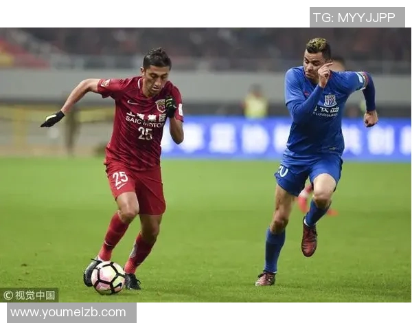 女王巡游与富勒姆的激烈对决展现足球魅力与团队精神的完美结合