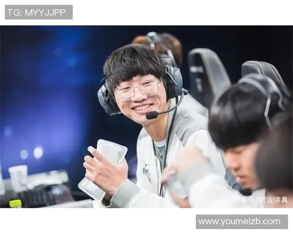 探讨FPX战队在王者荣耀中的个人能力与团队协作的关系分析