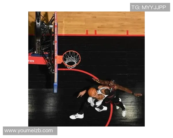 文班亚马场均20分10篮板3盖帽表现出色新秀奖项呼之欲出