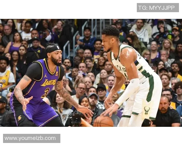 湖人对阵雄鹿精彩全场录像回放与赛后分析分享