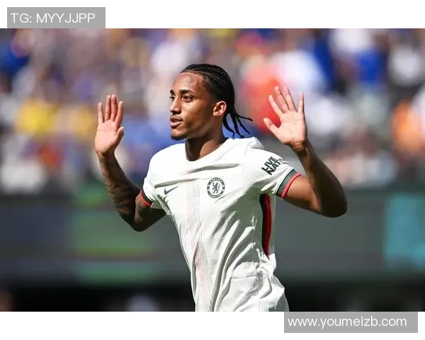 若昂内维斯的足球之路与未来展望：从青训到职业生涯的精彩历程